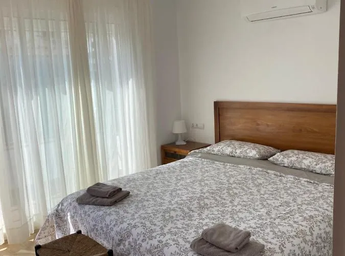 Voramar Apartman *